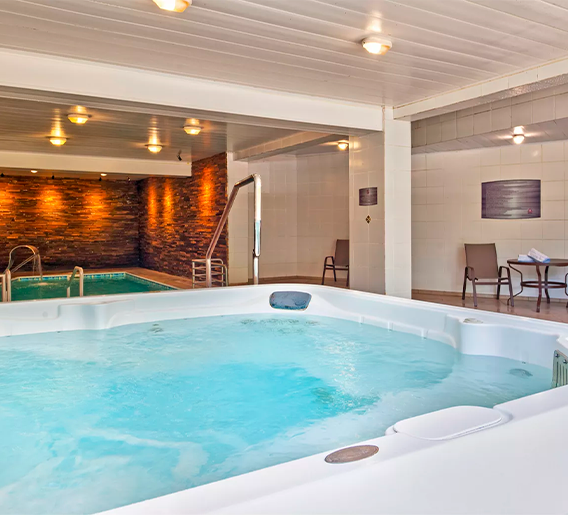 Piscina-interna-termica-em-Gramado